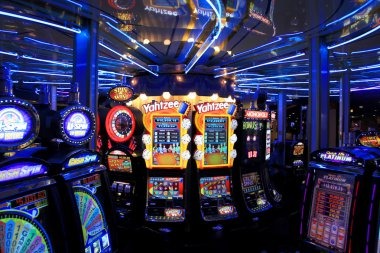 Live dealer video feed with betting controls on nusajudi mobile
